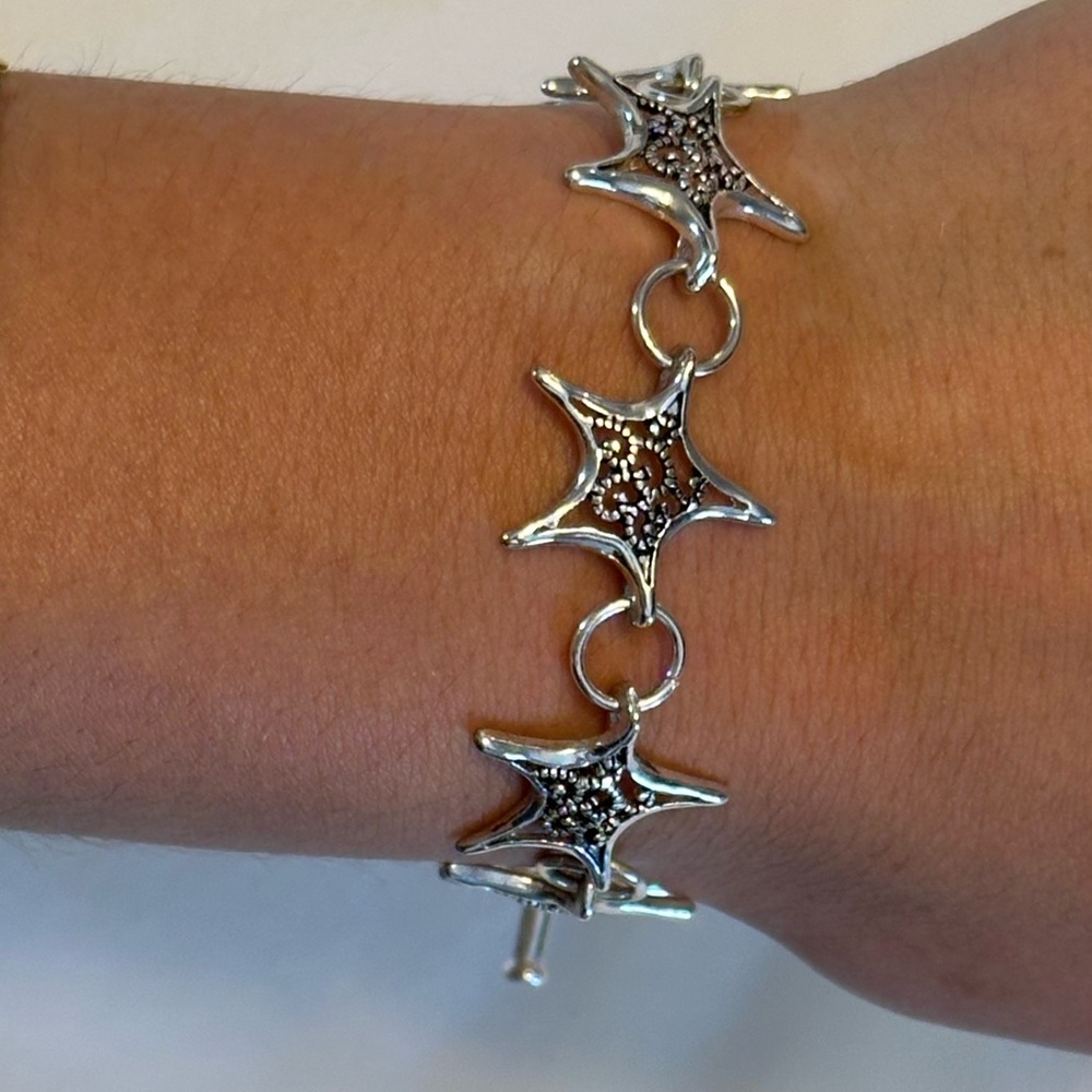 Elegant Silver Star Bracelet